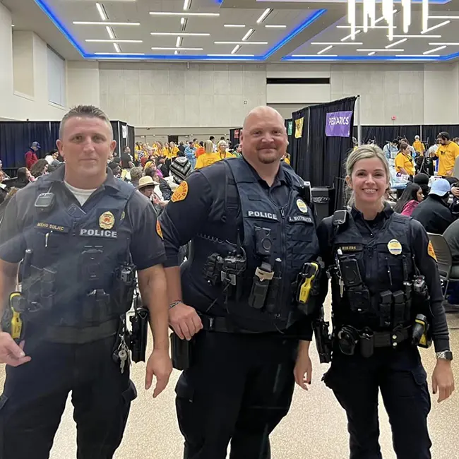 volunteering police officers